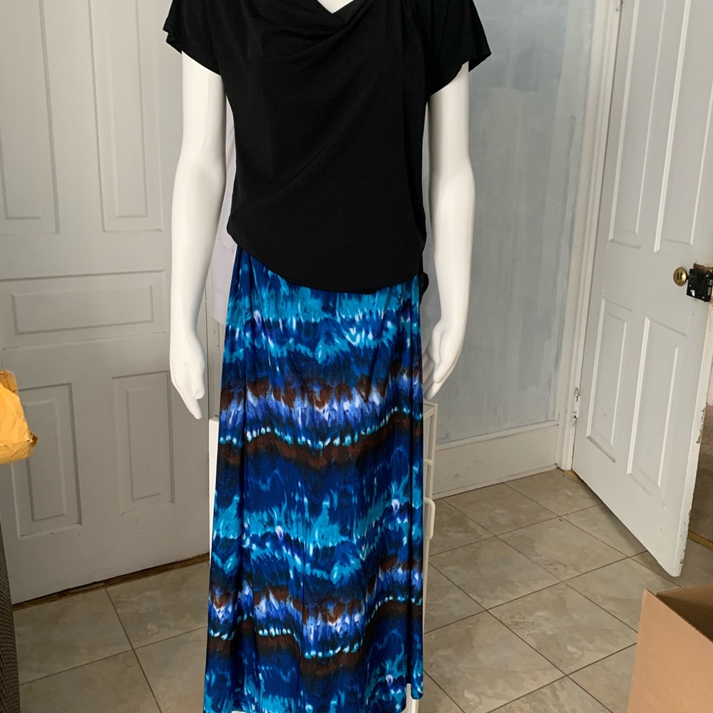 Silky maxi skirt